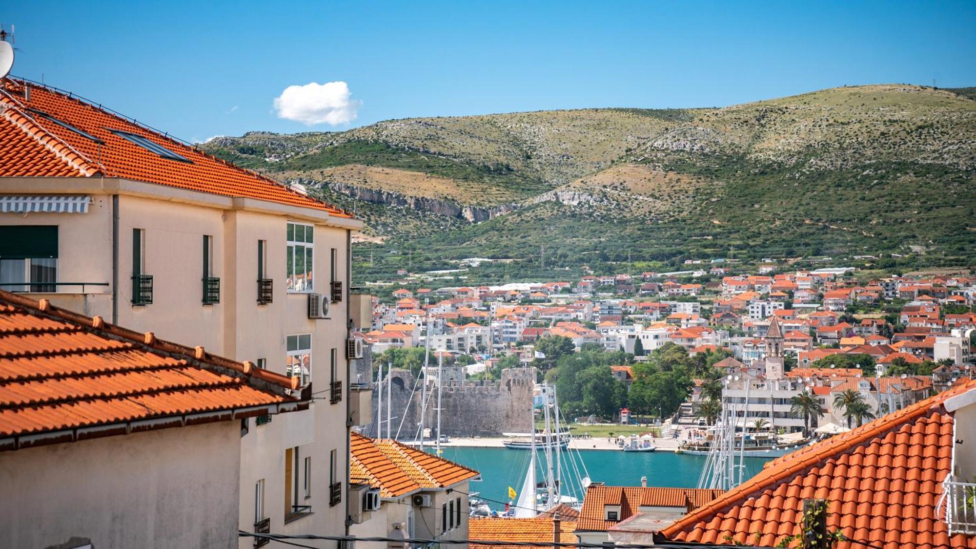 Apartments Kudelik Trogir Exterior photo