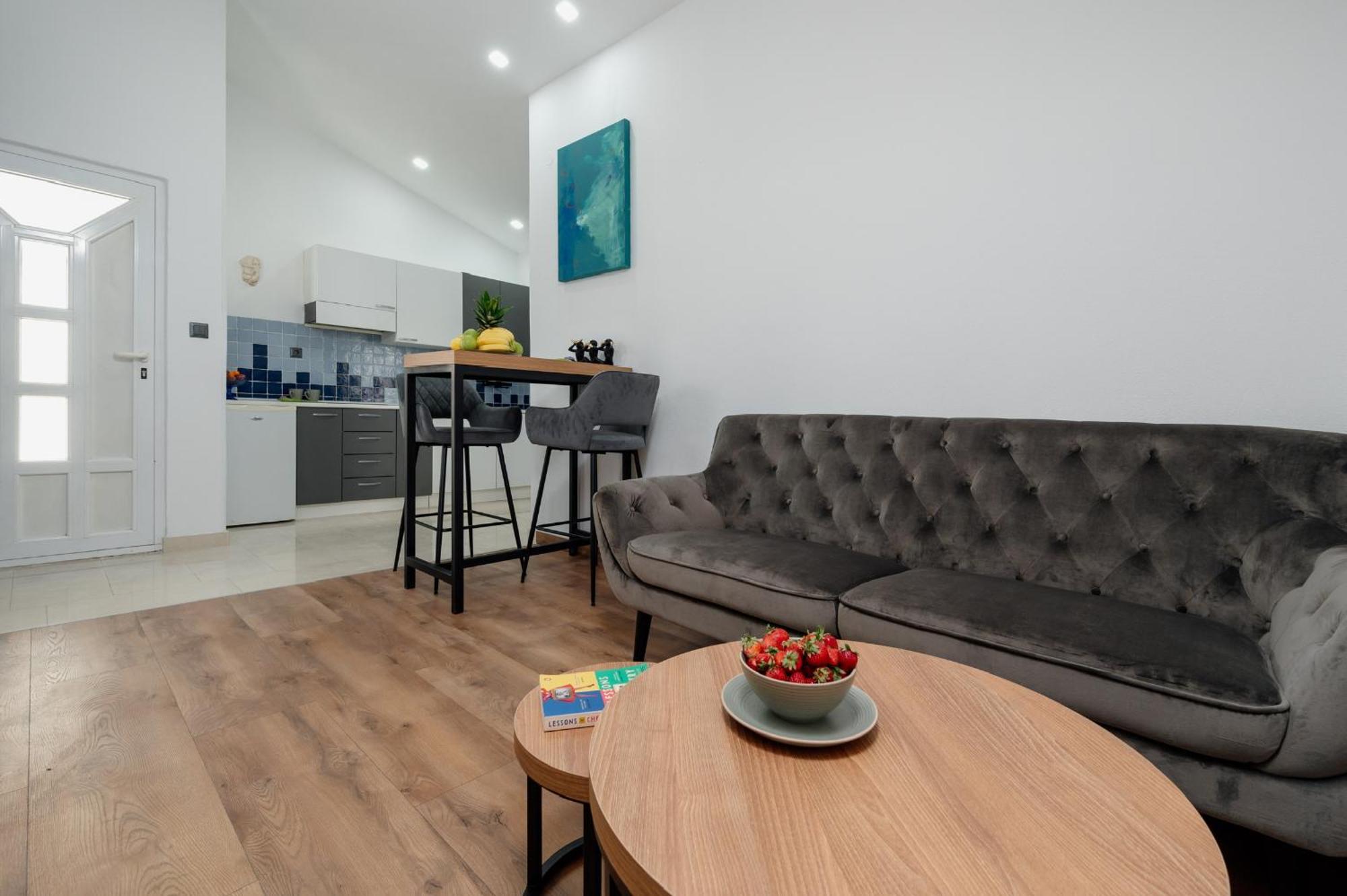 Apartments Kudelik Trogir Exterior photo