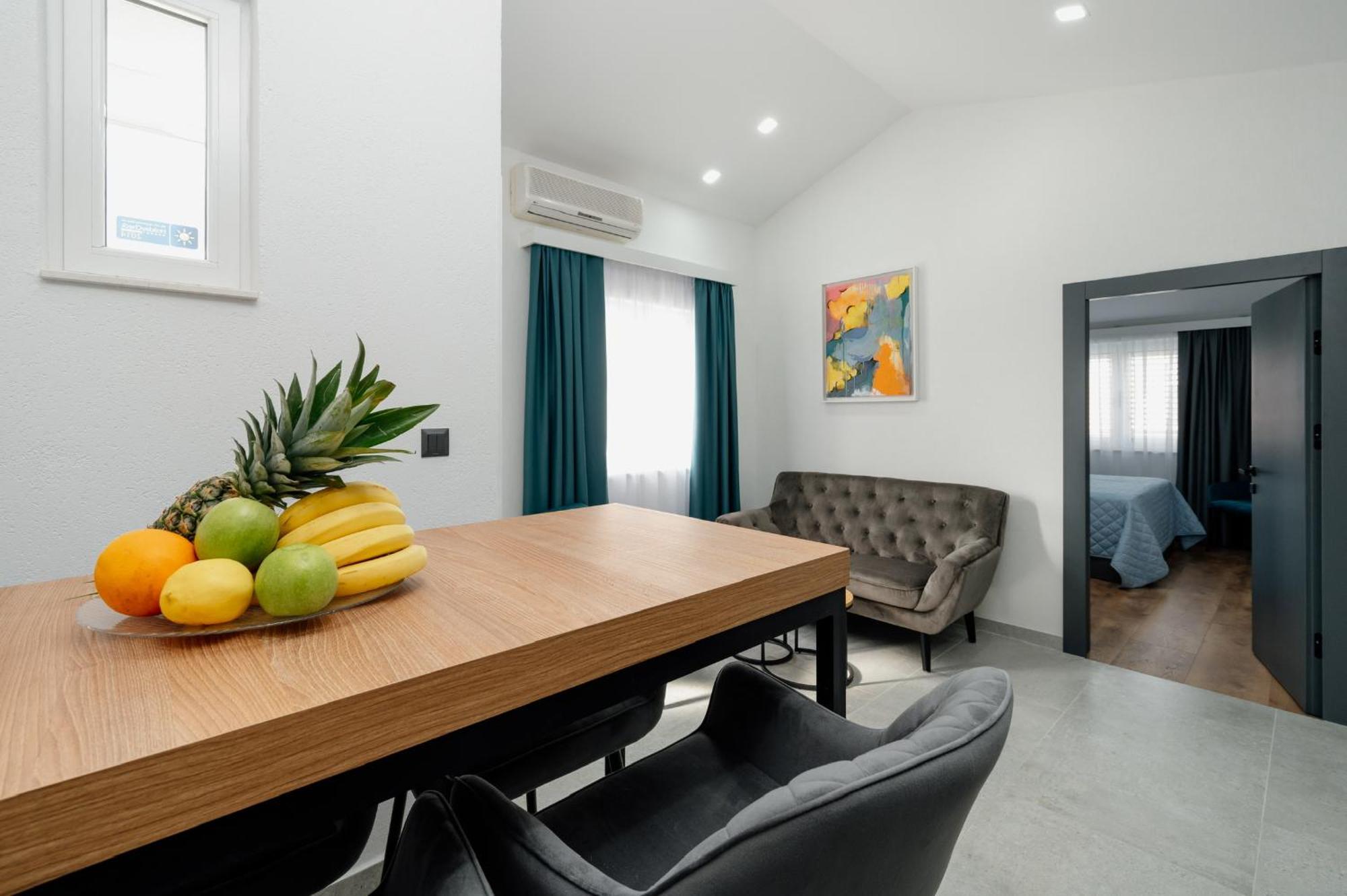 Apartments Kudelik Trogir Exterior photo