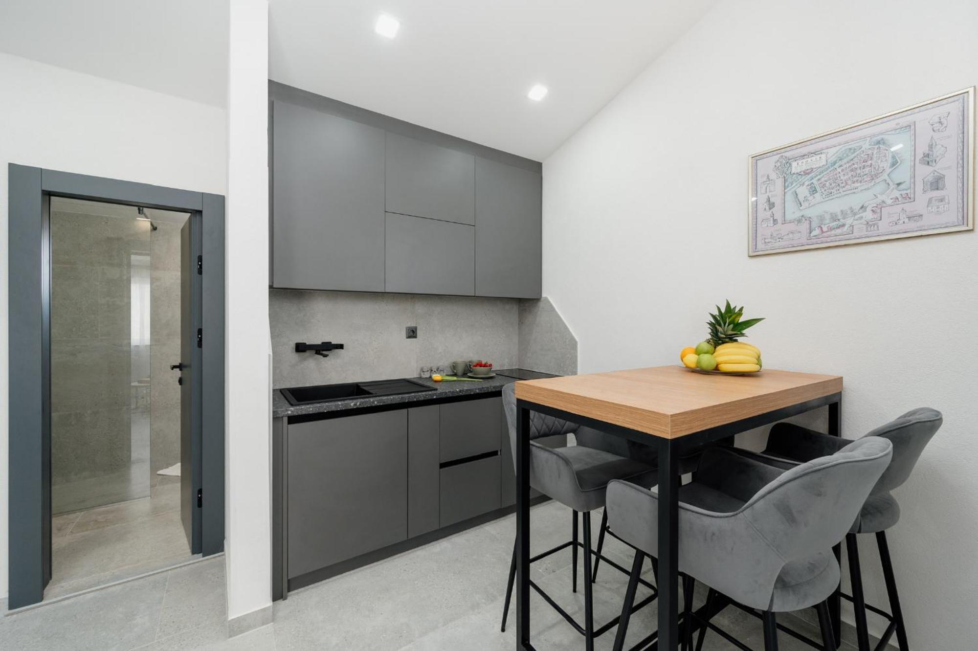 Apartments Kudelik Trogir Exterior photo