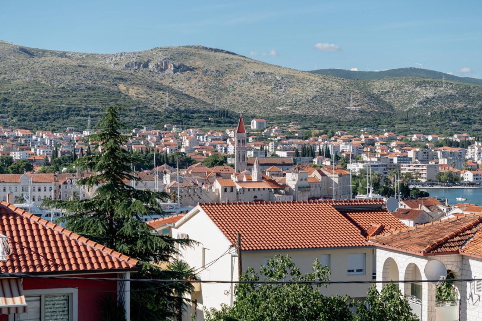 Apartments Kudelik Trogir Exterior photo