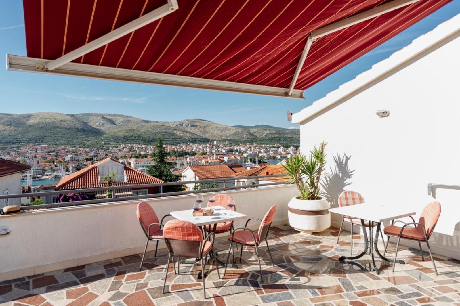 Apartments Kudelik Trogir Exterior photo