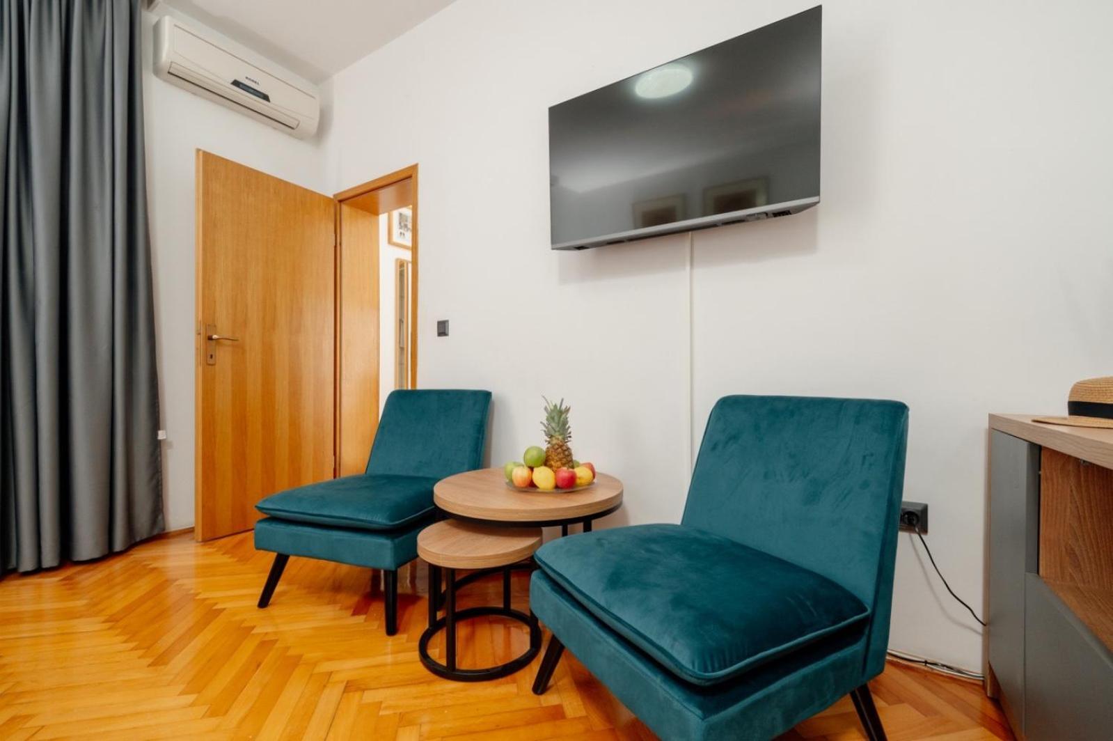 Apartments Kudelik Trogir Exterior photo