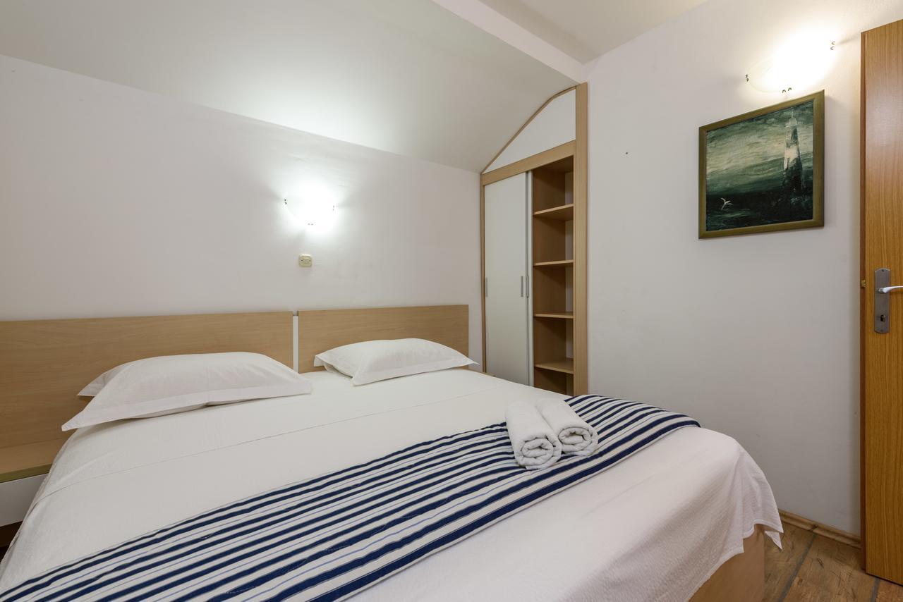 Apartments Kudelik Trogir Exterior photo
